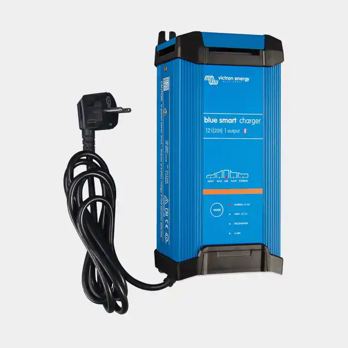 Original Batterieladegerät Victron Blue Smart Charger IP22, 230 V, 12 V, 20 A / Stunde, mit 1 Ausgang, ohne Ladekabel