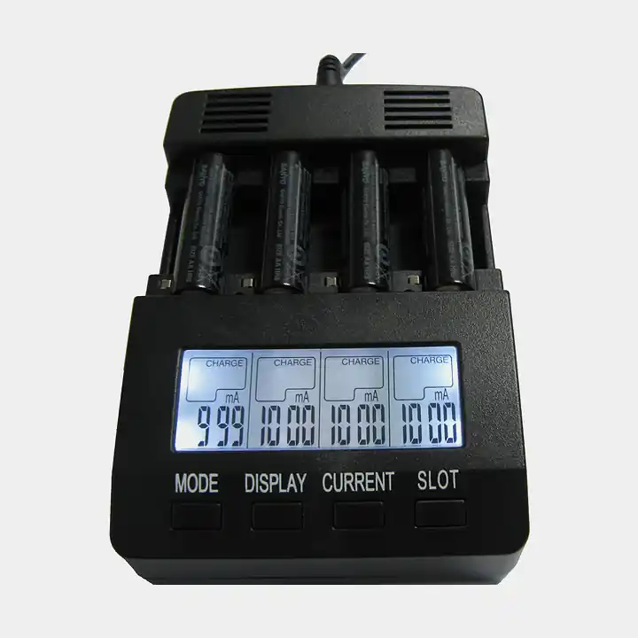 Saisonangebot Batterieladegerät AA / AAA Japcell, mit LCD-Display, für bis zu 4 AA / AAA-Batterien